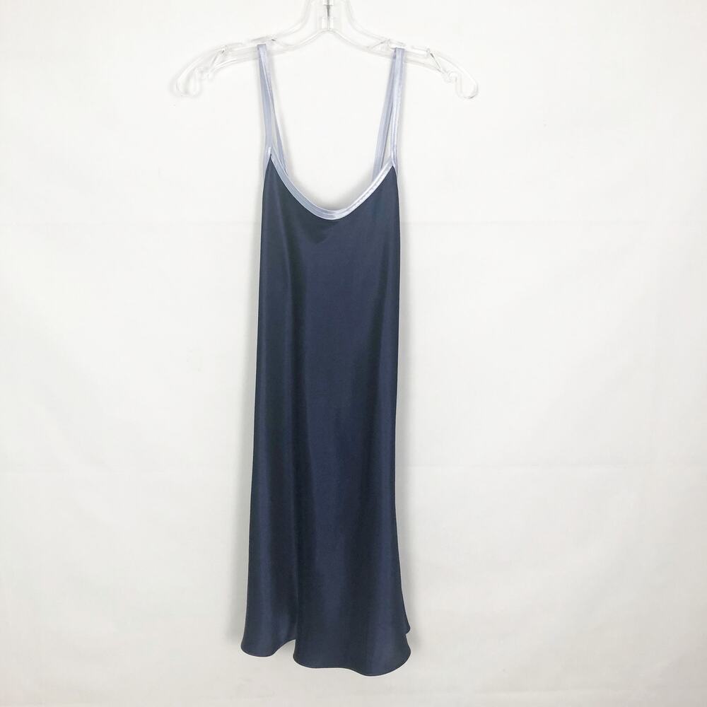 Halston Women's Nightgown Chemise Slip Size Medium